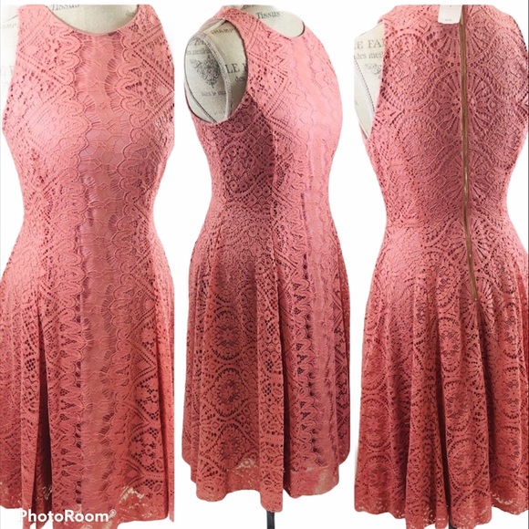 💕NWT NEIMAN MARCUS ERIN FETHERSTON LACE DRESS - Picture 3 of 13